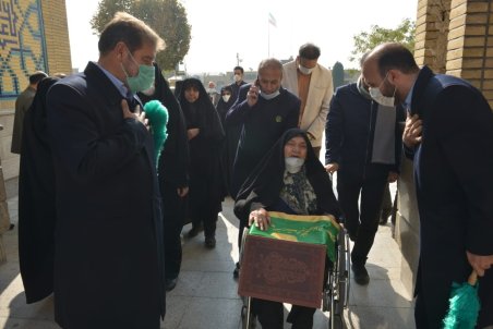 استقبال خادمین آستان مقدس حضرت عبدالعظیم حسنی از خانواده شهید «علیرضا مرتضوی»