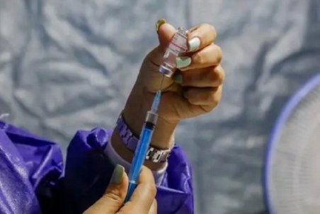 میزان واکسیناسیون روزانه در اصفهان به ۲۰ هزار دُز رسید