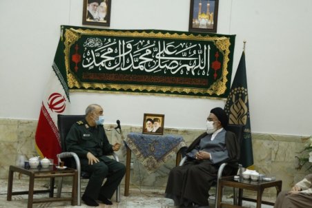 فرمانده‌کل سپاه پاسداران با تولیت حرم مطهر حضرت معصومه(س) دیدار کرد