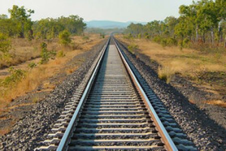 توسعه خطوط ریلی یکی از بهترین گزینه ها برای بی اثر کردن تحریم ها است