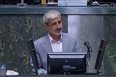 دولت رانت‌خواران ارز ۴۲۰۰ تومانی را شناسایی کند