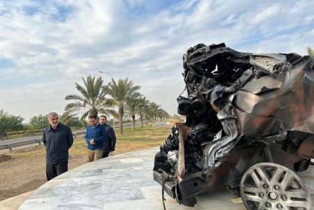 حضور نایب رییس مجلس در محل شهادت سردار حاج قاسم سلیمانی