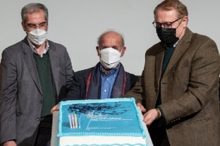 جشن تولد یدالله کابلی، که مردم را ولی نعمت خود می‌داند/ عکس