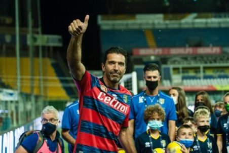 تورنمنت خیریه «سنگ؛ کاغذ؛ قیچی» با حضور بوفون!/عکس