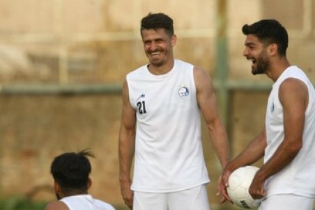 کاپیتان استقلال استارت زد