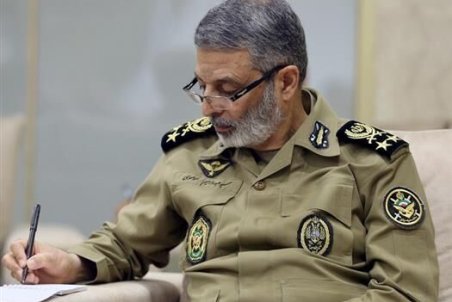 پیام تسلیت سرلشکر موسوی در پی درگذشت پدر معاون عملیات ارتش