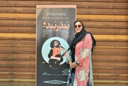 منیژه حکمت: این ابتذال که توهینی مستقیم به مردم و هنر است، از کجا آمده؟