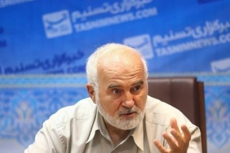 احمد توکلی: تورم کمر مردم را شکسته، تاب‌آوری مردم حدی دارد