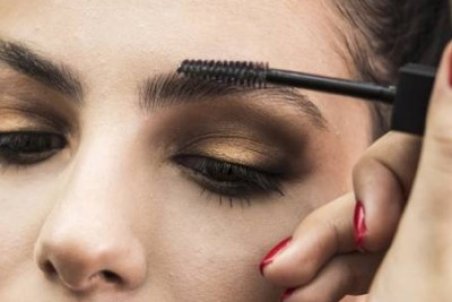 روش صحیح کشیدن ابرو با مداد