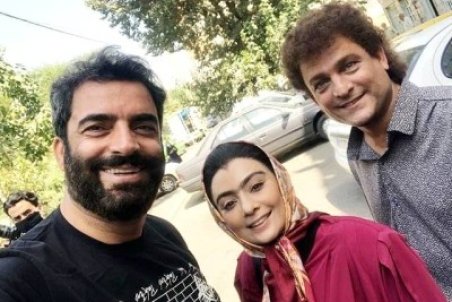 حسین یاری و یکتا ناصر در پشت صحنه سریال نیسان آبی