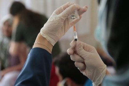 تکمیل واکسیناسیون راه مقابله با سویه‌ «اومیکرون» ‌/ لزوم پرهیز از دورهمی‌های یلدایی