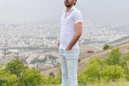 بازیگر نقش سینا در سریال حرفه ای کیست؟