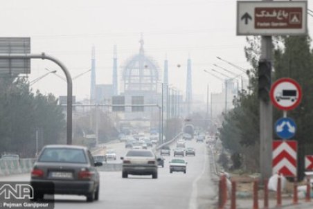 خروج صنایع آلاینده از شعاع ۵۰ کیلومتری اصفهان/۱۳ واحد پلمپ شدند