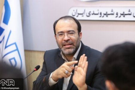 طغیانی: زاینده رود باید از محل برداشت بن-بروجن حذف شود