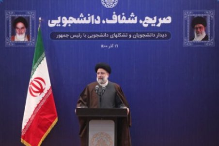 رییس جمهور: عده‌ای در تلاشند همزمان با مذاکرات، نرخ ارز را بالا ببرند