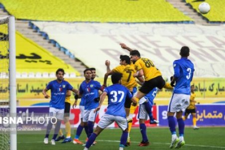 کریمیان: هواداران سپاهان صبور باشند