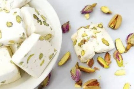 طرز تهیه گز پسته ای