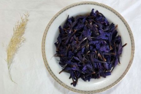 مضرات گل گاو زبان چیست و عوارض تداخل دارویی