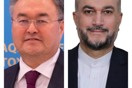 گفتگوی تلفنی وزیران امور خارجه ایران و قزاقستان