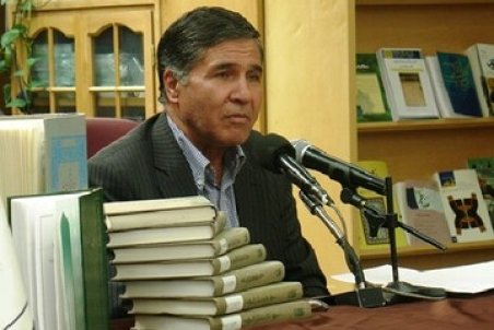 دروغ بستن به فردوسی بزرگ را تمام کنیم!