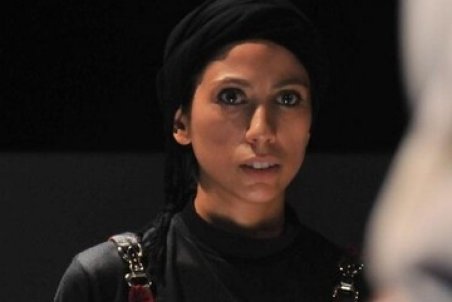 تلاش سمن قناد برای فاصله گرفتن از حالت انسانی و حرکت به سمت فیگور حیوانی/ عکس