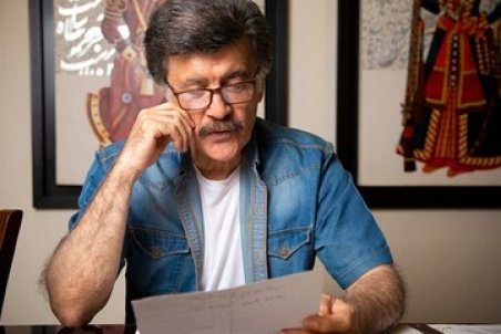 مجری قدیمی تلویزیون، با ۲۱ تابلوی نقاشی‌ آمد/ عکس