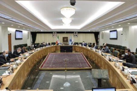 صالح آبادی: نگاه اقتصادی کشور باید صادرات محور باشد 