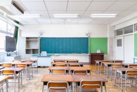 تعطیلی مدارس بم یکشنبه 26 دی 1400