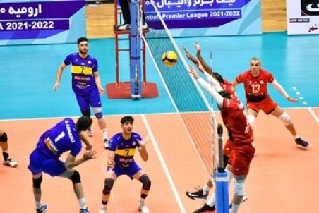 دربی ارومیه به سود تیم غول‌کش آذرباتری پایان یافت