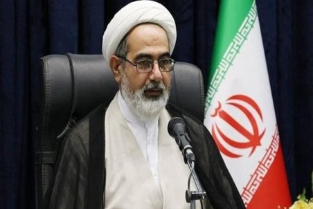 دشمن به دنبال استفاده از ترفند جدایی ارتش و سپاه است