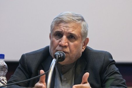 پاک آیین: حاج قاسم غرب آسیا را  از دست آمریکا خارج کرد