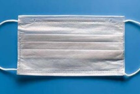 آزادی خواه: باید از تولیدکنندگان ماسک قدردانی کرد