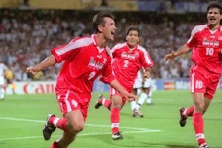 حواشی بازی تاریخی «ایران - آمریکا» به تلویزیون رسید