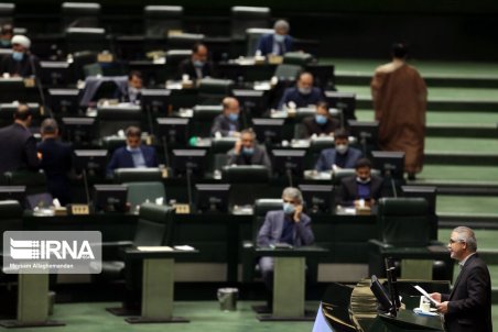 تذکر کمیسیون امنیت ملی درباره حضور مدیران دوتابعیتی در سیستم بانکی