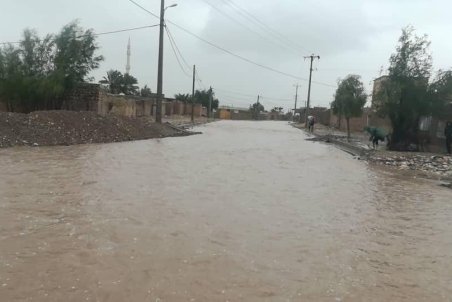 دستور ویژه فرمانده کل ارتش برای کمک‌رسانی به مردم سیل‌زده کرمان