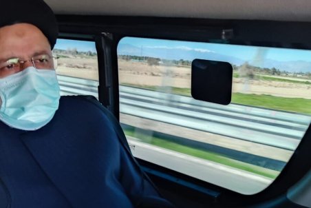 روستای سیل‌زده نهضت‌آباد، نخستین مقصد بازدید میدانی رییس‌جمهور در کرمان