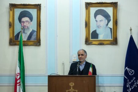 درج قیمت تولید کننده مانع از گران‌فروشی است/ لزوم تمرکز بر نظارت‌ها قبل از عرضه کالا