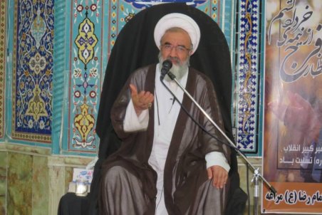 بی حجابی نشانه خودباختگی و تحقیر فرهنگی  است