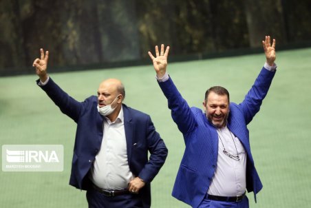 موافقت مجلس با یک فوریت بررسی طرح مجازات استفاده‌کنندگان غیرمجاز از آب، برق و گاز