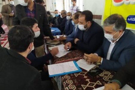 میز خدمت ادارات کلاله در مصلی نماز جمعه اهل سنت+ کلاله