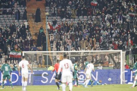 واکنشی به ممانعت از ورود عکاسان زن به ورزشگاه آزادی