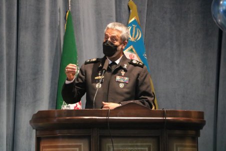 نخبگان با خلاقیت و مجاهدت، دین خود را در دفاع مقدس به کشور ادا کردند