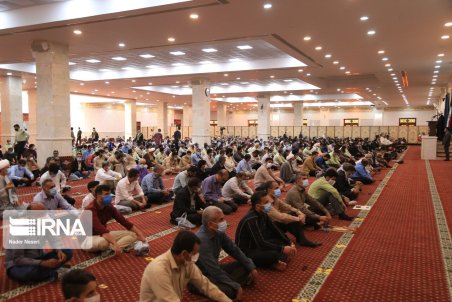 حضور متواضعانه رییس جمهور در بین مردم الگویی برای سایر مسوولان باشد