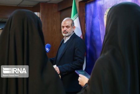 وزیر کشور: حضور دانش‌آموزان در مدارس الزامی است