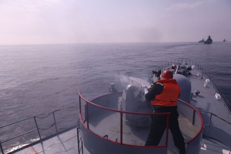 ناوهای ایران، چین و روسیه به سمت اهداف دریایی تیراندازی کردند