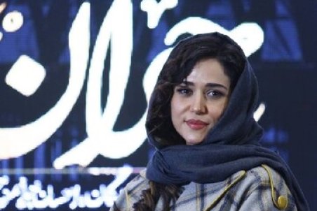 پری‌ناز ایزدیار و بهرام رادان، روی فرش قرمز سریال «جیران»/ عکس