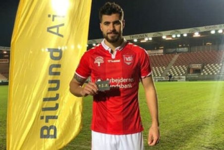 استراماچونی قرضی عزت اللهی را خرید!