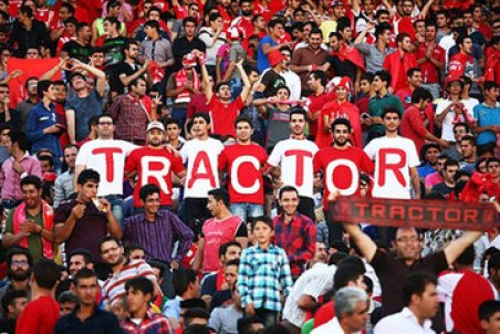 مالکیت تراکتور و ماشین‌سازی واگذار شد