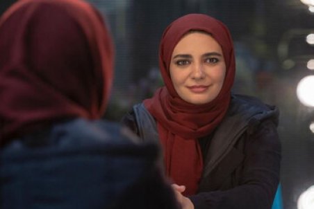 عکس | لیندا کیانی در درامی سیاسی در دلِ التهابات سال ۶۰