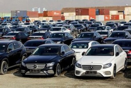 واردات خودرو باید آزاد شود